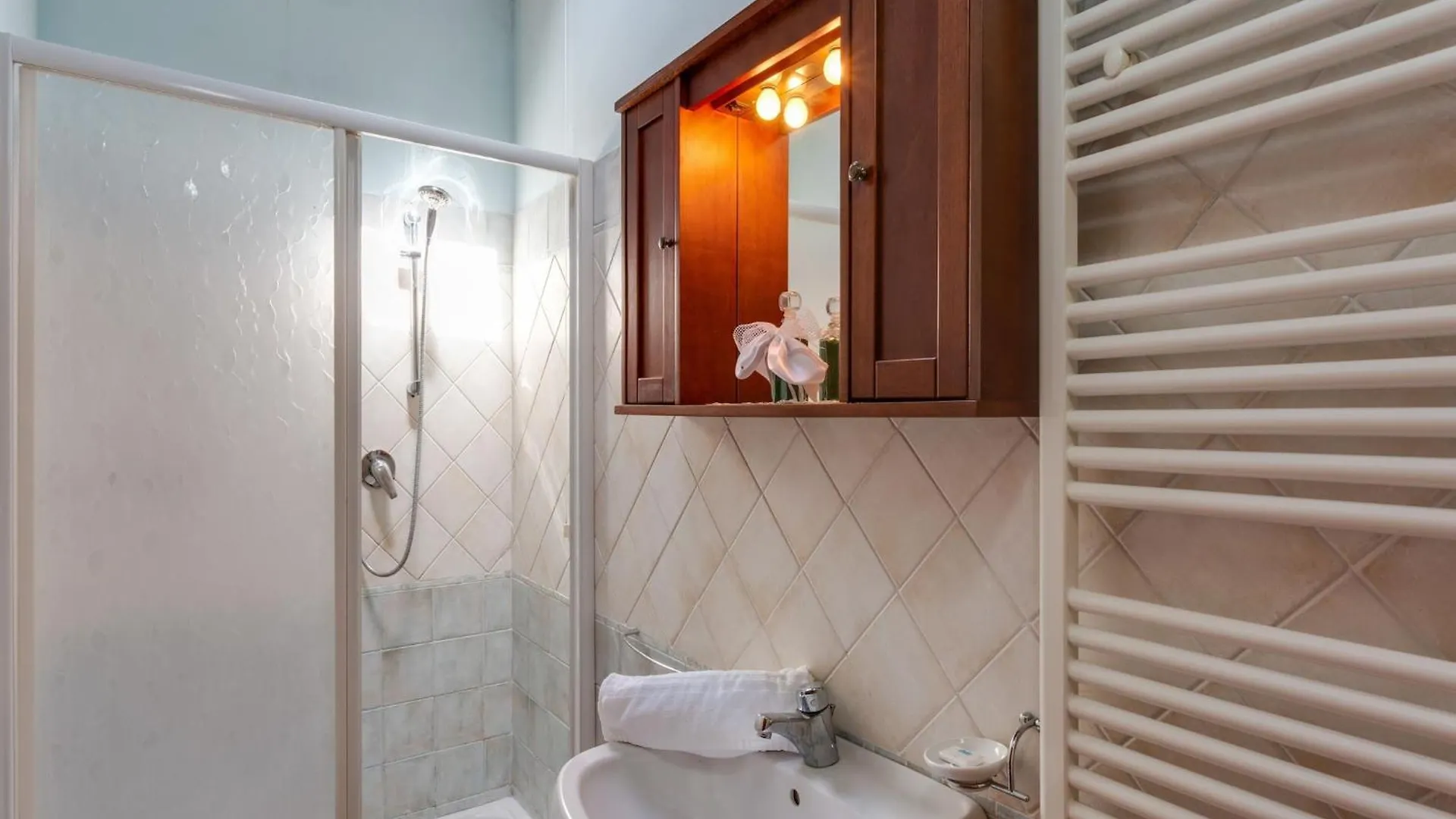 Scenic Apartment In Casole D Elsa With Pool Casole d'Elsa Italy